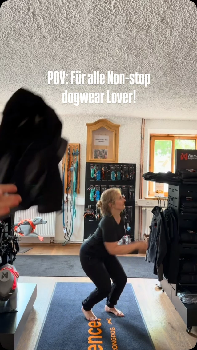 Für alle @nonstopdogwear Lover: Wir haben die coolen Klamotten von Non-stop dogwear im Laden wie Online. Auch wenn es für die Vollversion (und die Socken) gerade eindeutig zu warm ist. 🤪

Sollen wir ein T-Shirt verlosen? 👇 👉 www.strongdog.store